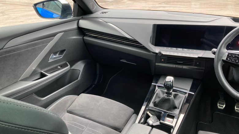 Vauxhall Astra 1.2 Turbo 130 Ultimate 5dr Petrol Hatchback